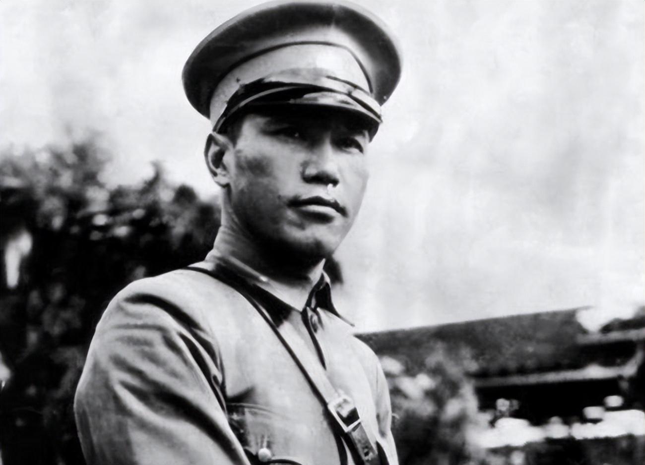 他是中国近代最神秘的人物之一，被美国总统称为“中国的希姆莱” 