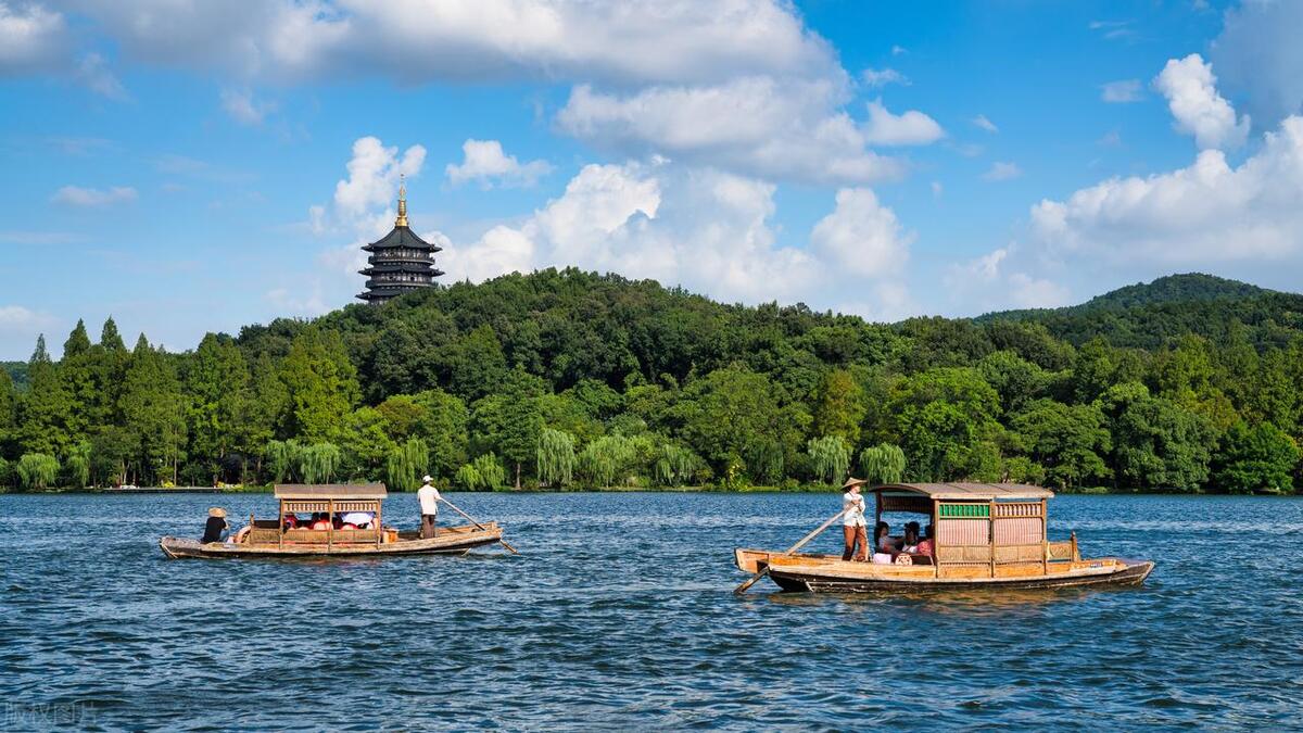 探索中国十大绝美旅游胜地，感受壮丽风光！ 