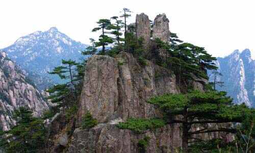 中国天下第一奇山，当属安徽黄山！